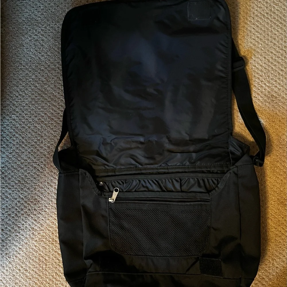 Jansport Crossbody Portfolio /Briefcase Bag